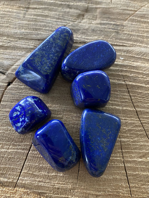 Lapis lazuli Nimalaé Lithothérapie et boutique de minéraux