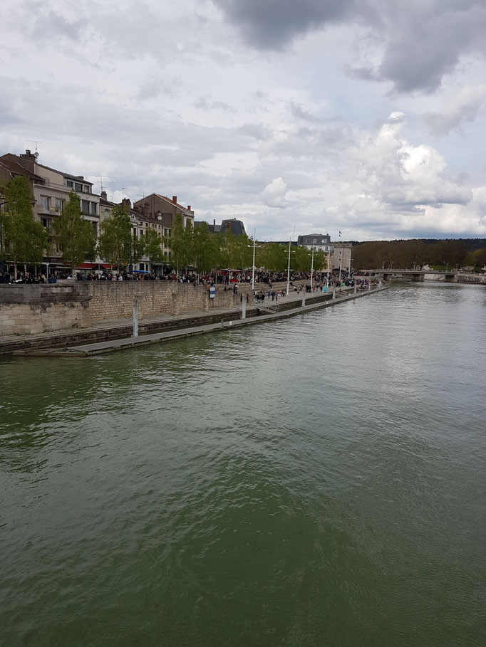 Quai de Londres,Verdun-Meuse