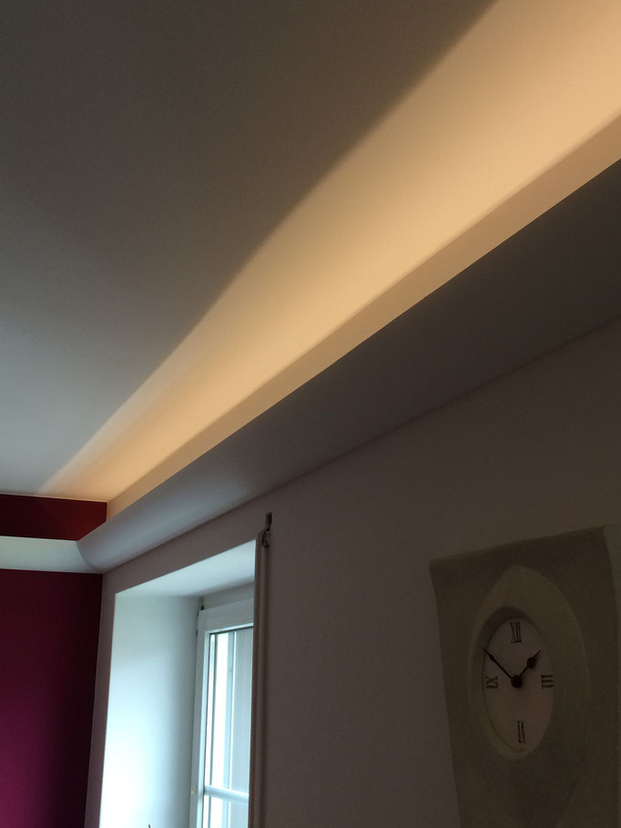 Warmlicht als Doppel LED Streifen mit Dimmer