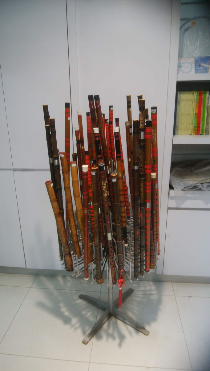 塤 中国の笛 Ｃ調 Xun シュン オカリナ １０穴 陶器製 美品 大きめ 塤 中国の笛 C調 Xun シュン オカリナ 10穴 陶器製 美品 大きめ