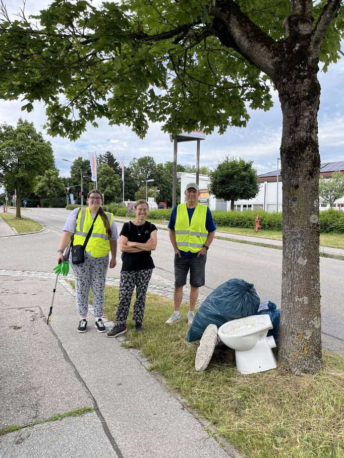 05.07.2026   Zu viert,  2 große Säcke und einiges mehr ...