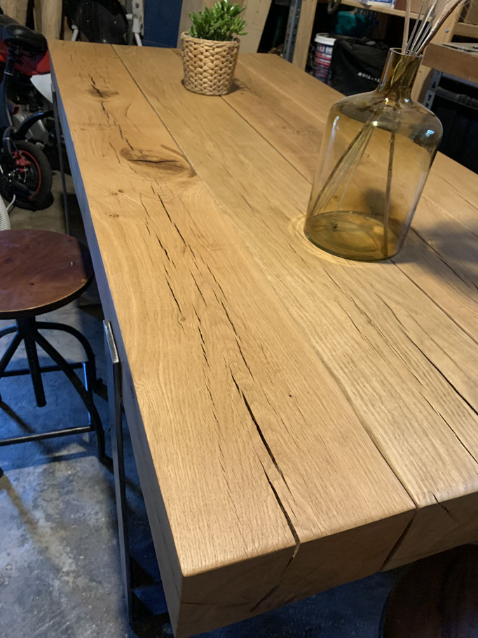 TABLES SUR MESURE EN CHÊNE MASSIF 