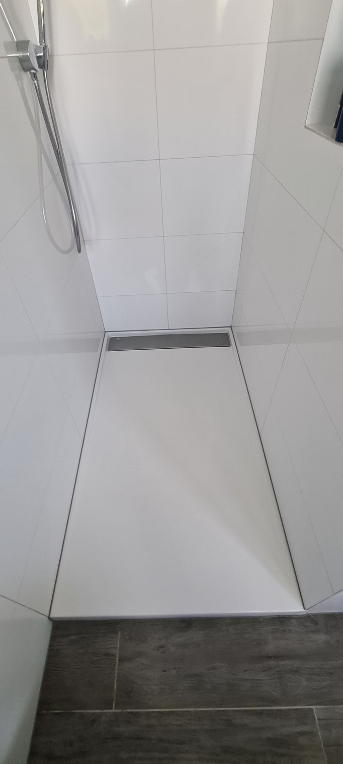 BTK Tegelzetters Venlo - kitwerk vervangen badkamer te Kessel
