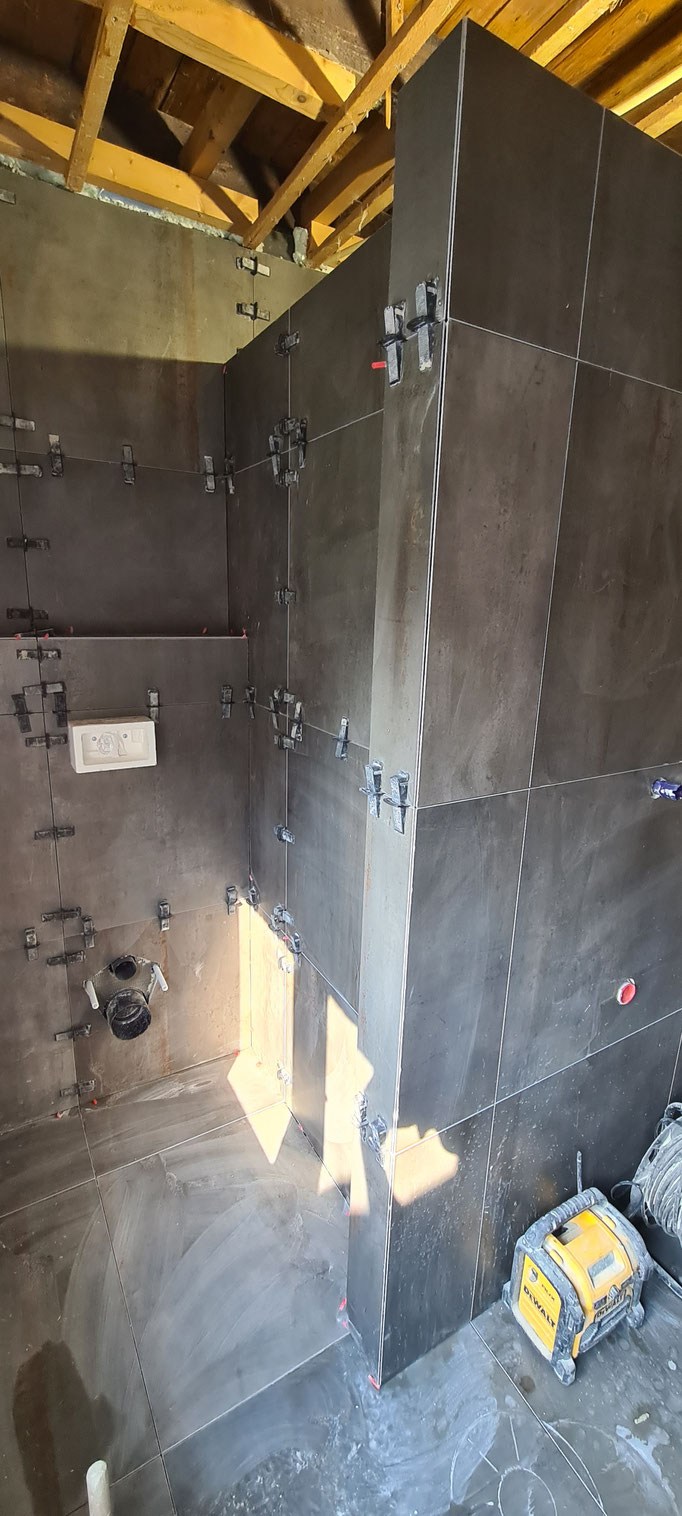 BTK Tegelzetters Venlo - tegelwerk wanden  - badkamer te Simpelveld
