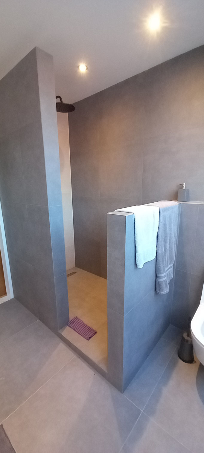 BTK Tegelzetters Venlo - tegelwerk badkamer te Linne