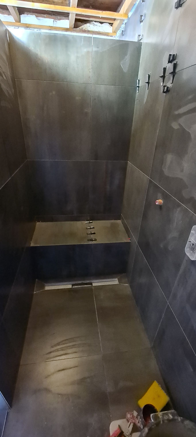 BTK Tegelzetters Venlo - tegelwerk wanden  - badkamer te Simpelveld
