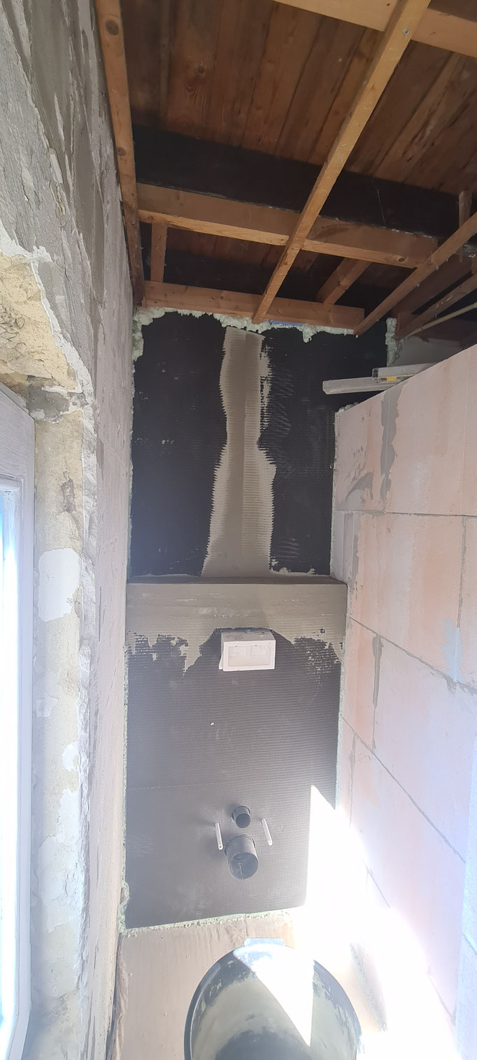 BTK Tegelzetters Venlo - inbouwtoilet bekleden met bouwplaat - badkamer te Simpelveld