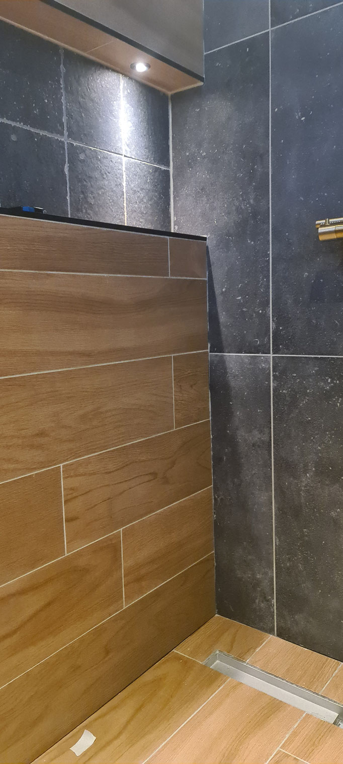 BTK Tegelzetters Venlo - kitwerk badkamer te Venlo