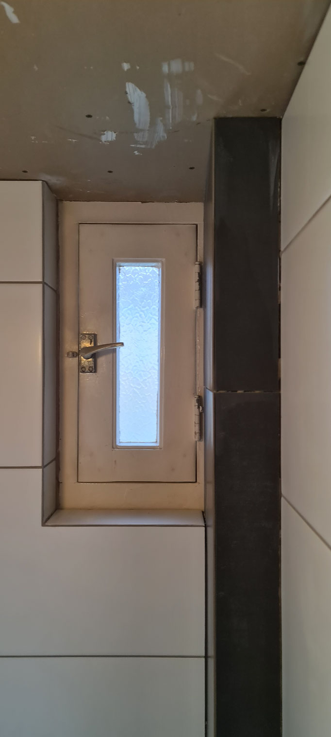 BTK Tegelzetters Venlo - tegelwerk toilet te St Odiliënberg