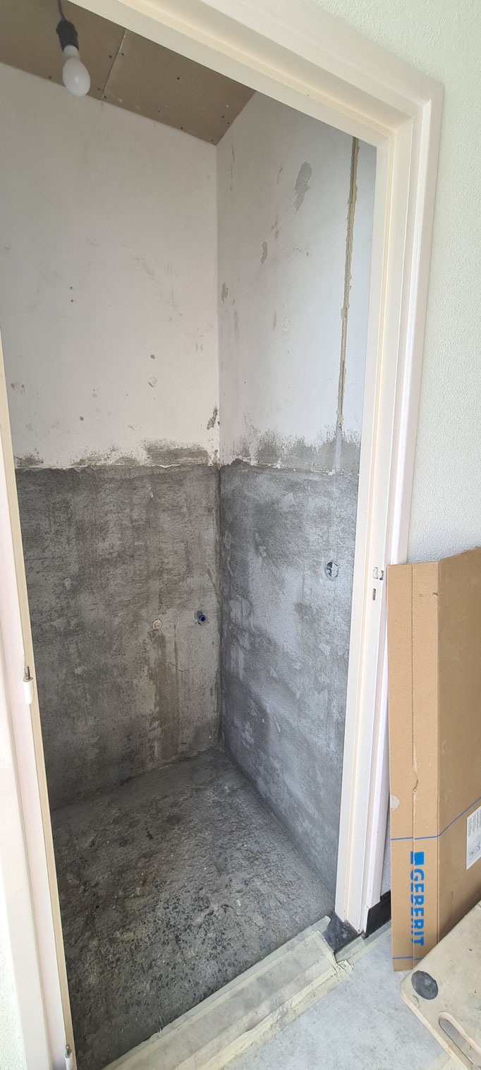 BTK Tegelzetters Venlo - tegelwerk toilet te St Odiliënberg
