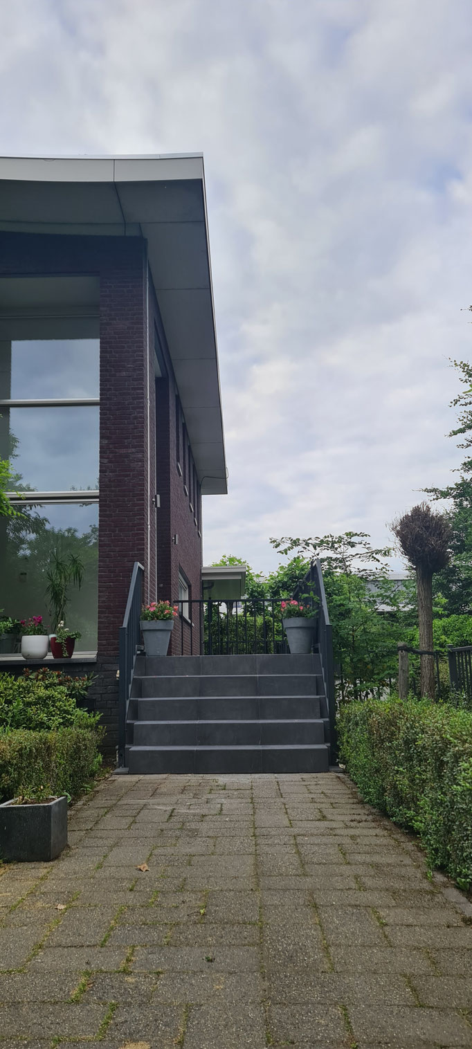 BTK Tegelzetters Venlo - trap en bordes te Venlo