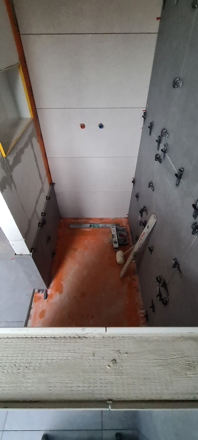 BTK Tegelzetters Venlo - tegelwerk badkamer te Linne