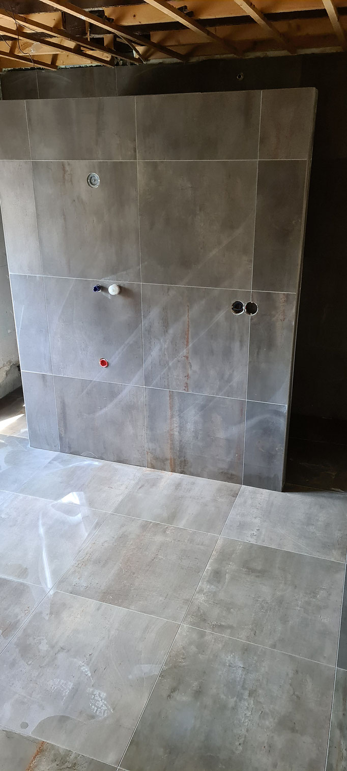 BTK Tegelzetters Venlo - kitwerk - badkamer te Simpelveld