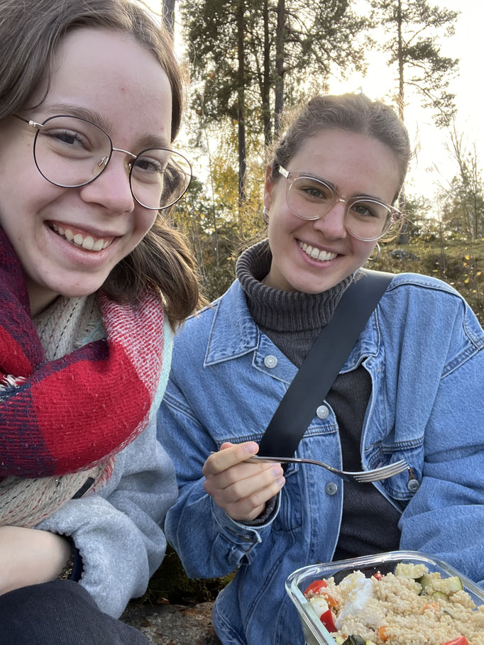 Leckeres Essen bei idyllischem Blick (Foto: Maria)