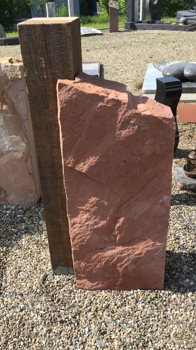 Sandstein und Holz
