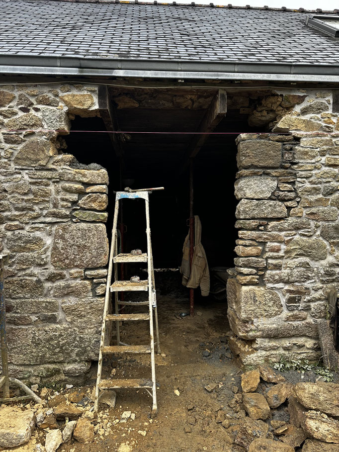 Transformation d'une crèche en cours