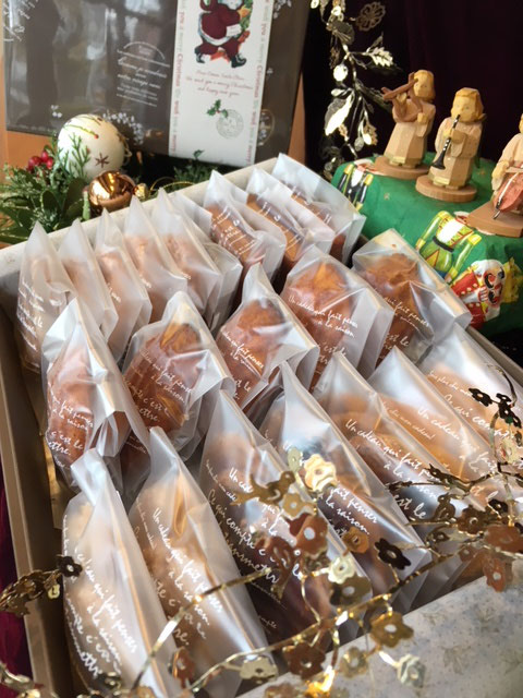 ジョンヌの贈答品 les cadeaux - 鳥取倉吉白壁土蔵群内のケーキ