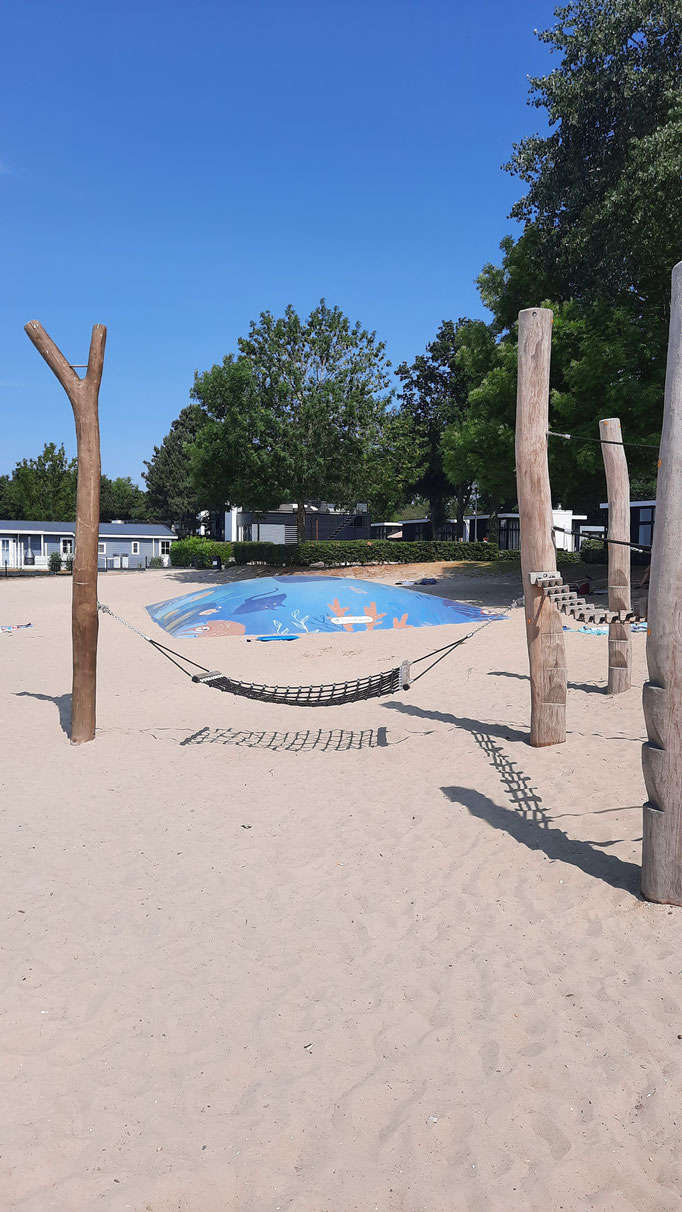 Strand mit Spielplatz