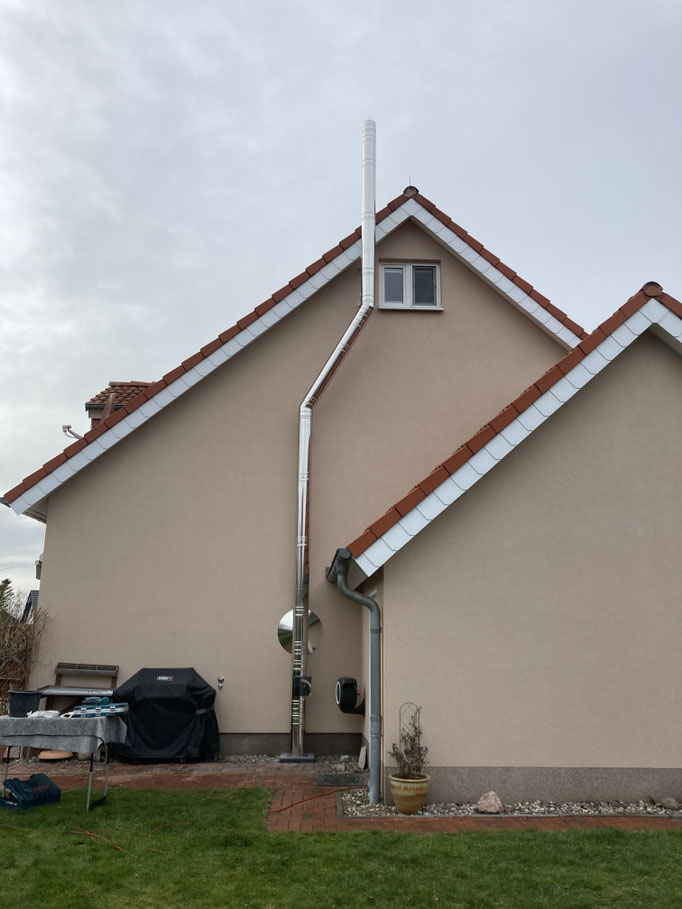 Edelstahlschornstein Vehlefanz mit Verzug 2 mal 30 Grad