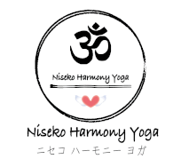 ニセコでヨガレッスン NisekoYoga