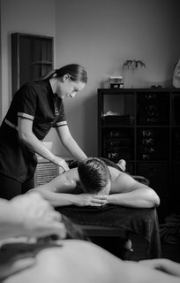idée cadeau Noel massage soin visage luxe Maria Galland spécial enfant adultes en solo en duo premier massage soin visage rituel hammam jacuzzi privatif idée cadeau bon cadeau saint aunes manoa spa baillargues montpellier mauguio castelnau le lez 34
