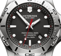 VICTORINOX SWISS MADE WATCH