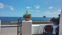 Panoramablick auf Strombolicchio, Stromboli