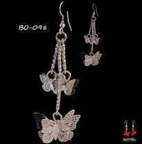 Boucles d'oreilles pendantes multi papillons argentés