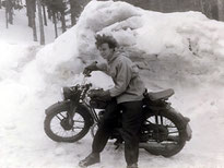 Vater mit Zündapp - 1955