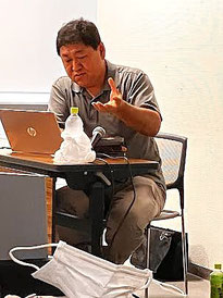 薬学博士　鄭　権氏の写真