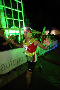 Steffen gewinnt die Premiere in Kempten