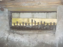 ネズミ侵入経路　床下通気口