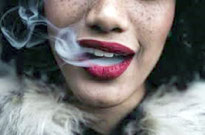 Femme fumante