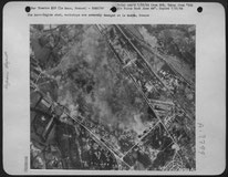 Bombardement allié sur les hangars à moteurs et sur les atelier de l'usine Gnome & Rhône, 29 juillet 1944 - Crédit : Archives US