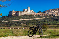 ASSISI - SPELLO: BICI + TRENO
