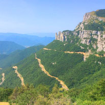 Der Vercors ist ein durch tiefe Täler begrenzter Gebirgsstock im äußersten Westen der französischen Alpen