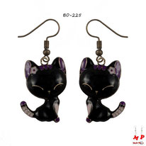 Boucles d'oreilles pendantes chats noirs et violets