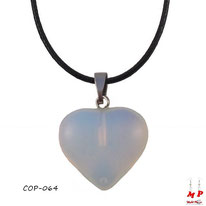 Collier à pendentif coeur en pierre d'opale blanche