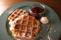 Belgische Waffeln heißen Kirschen Backen Rezept Pi mal Butter Mädchenvöllerei Saarland