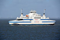 Das Fährschiff "Grete" der Elb-Link Reederei auf der Elbe. IMO 947060
