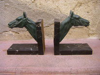 Achète objet décoratif dans l'Hérault, objet décoratif à Béziers, brocanteur à Béziers, Brocanteur dans l'Hérault, antiquaire à Béziers, antiquaire dans l'Hérault.