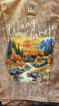 geschilderd jasje voor bruid met landschap persoonlijk