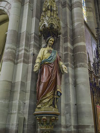 Bild: Heiligenfigur in der Église Saints-Pierre et Paul in Obernai 