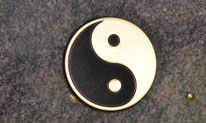 bronze-symboles-ying-yang-croix-triskell-chrisme-hermine