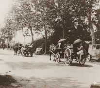 Des files de réfugiés sur les routes du département, mai 1940 - Crédit : Bouré, Edom