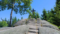 Zum  Špičak (Spitzberg) 991m, eine Wanderung im böhmischen Vogtland, 14.06.2025