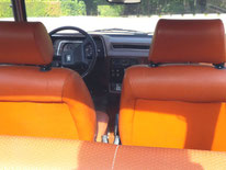 Années 70 : les sièges en simili-cuir de notre Simca 1307