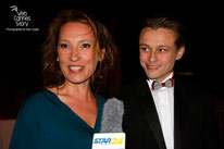 Emmanuelle Bercot et Rod Paradot, à la sortie de la projection du film La Tête Haute, présenté en ouverture du Festival de Cannes 2015 - Photo © Anik Couble