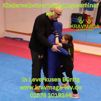 Selbstverteidigung Leverkusen Langenfeld Köln Düsseldorf Opladen Monheim Burscheid Leichlingen Boxen Kickboxen Opladen Kampfkunst Kampfsport Krav Maga Seminare Workschops Workschop Seminar Frauen Kinder Erwachsene Weiterbildung Werte therapeutisches Boxen