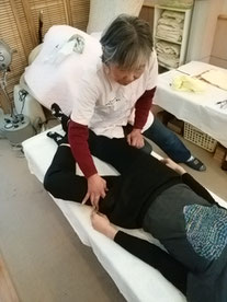 千葉県鎌ヶ谷市の八光流「皇法指圧」の整体院 自然医学療法センター橋本です。
